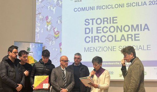 La Sicilia in un carretto, l'idea di riciclo creativo di Giuseppe